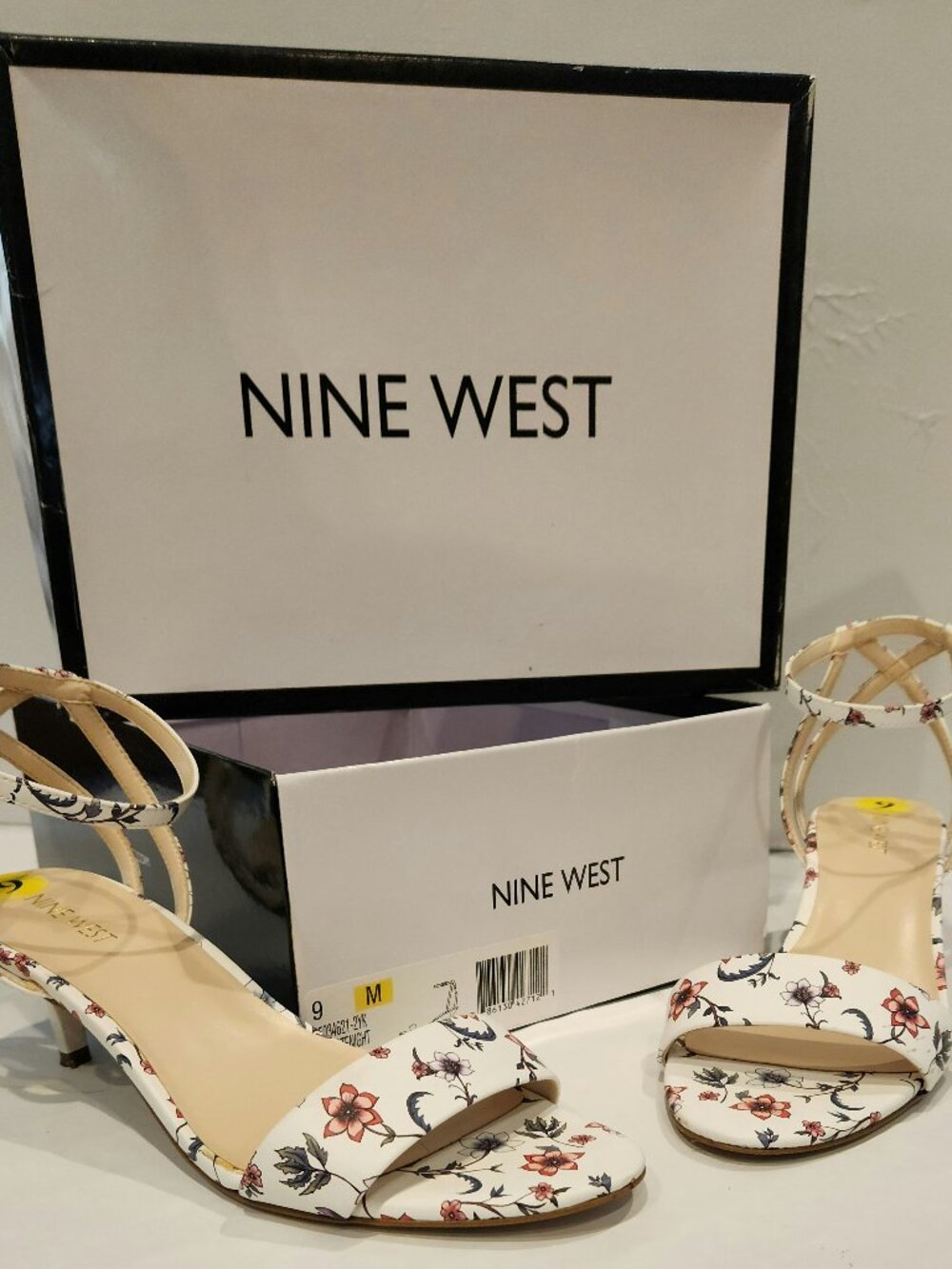 Nine West Floral Strappy Kitten Heels | Size 9M | With Box